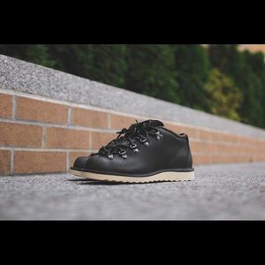 Danner: Tramline Marquam/Charcoal size 11.5